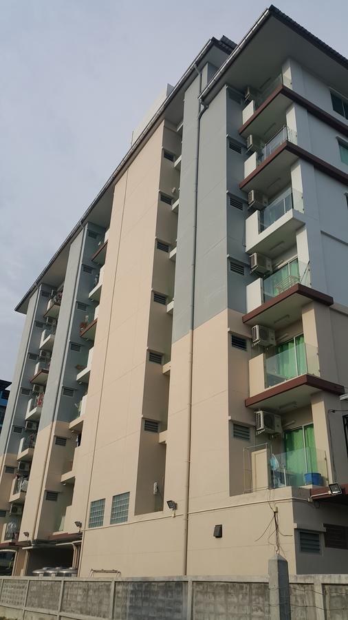 Aspen Residence Chonburi Exteriör bild