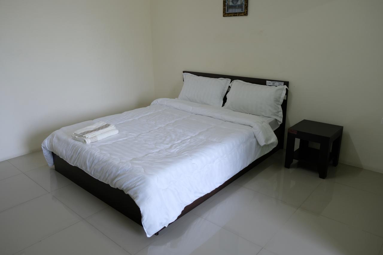 Aspen Residence Chonburi Exteriör bild